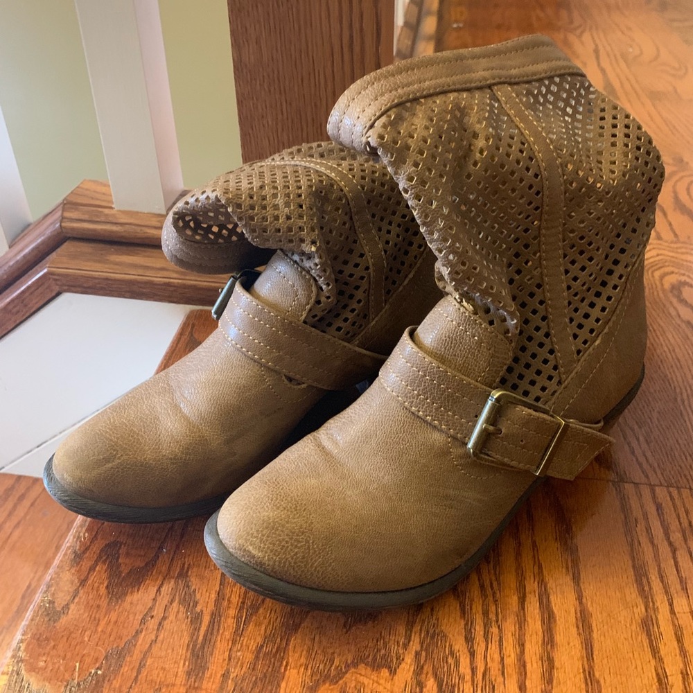 Women’s booties